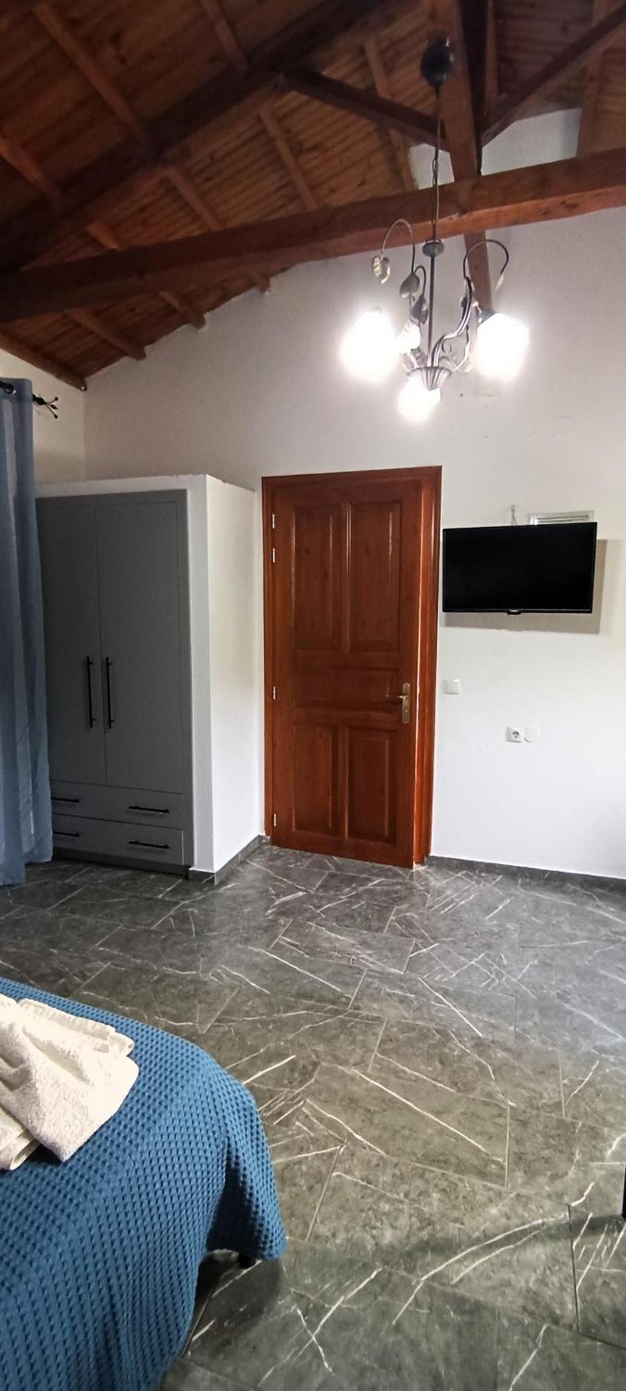 Artemis Bungalows Стафилос Екстериор снимка