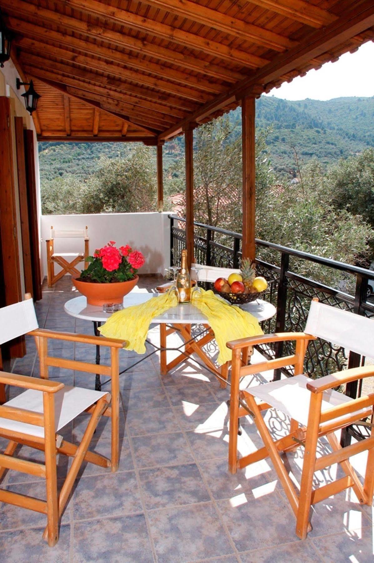 Artemis Bungalows Стафилос Екстериор снимка